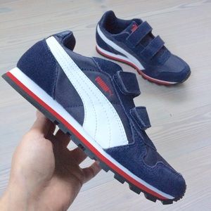 (NEW) PUMA kids sneakers